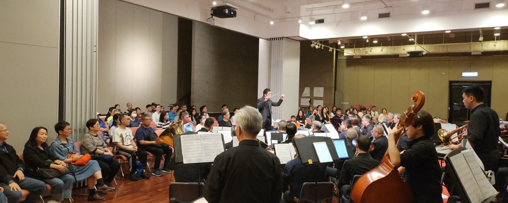 Lingnan staff and students, and families and friends of the performers were here to support