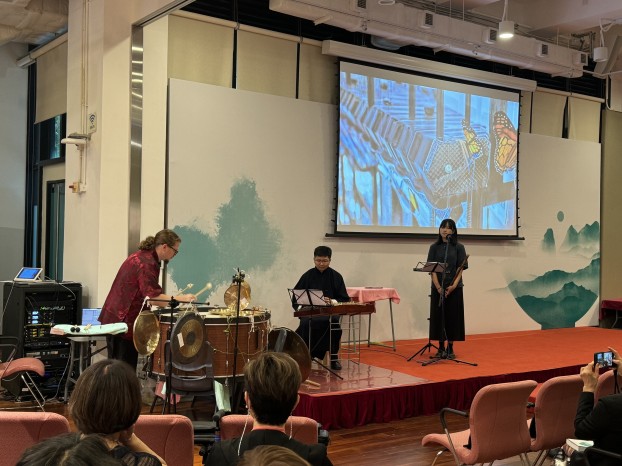 Tailor-made music installation and electric Yangqin created a mixture of digital and acoustic music experience