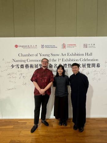 From left to right: Dr. Enrico BERTELLI, Lingnan student WONG Sze Yu, Prof. IP Kim Ho