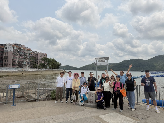 The group took a boat at Sha Tau Kok Public Pier to Kat O.