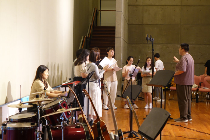 Choral Ensemble led by Mr, Caleb Woo